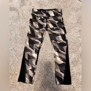 Nike dri-fit leggings. Capri length. Small. Black, white and gray.